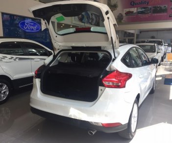 Ford Focus 2018 - Bán xe Ford Focus năm sản xuất 2018, giá chỉ 595 triệu. LH: 0901.979.357 - Hoàng