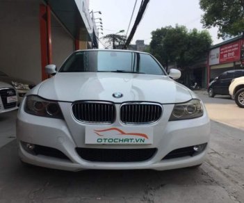 BMW 3 Series 320i 2010 - Bán BMW 3 Series 320i đời 2010, màu trắng, nhập khẩu 