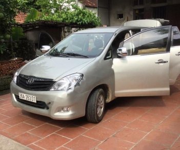 Toyota Innova 2.0MT 2008 - Bán Toyota Innova 2.0MT sản xuất 2008, màu bạc