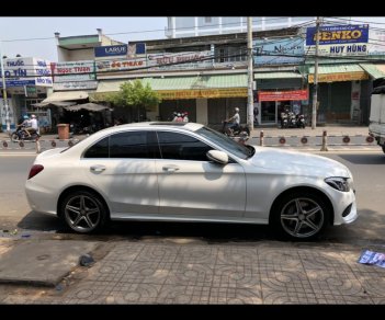 Mercedes-Benz C class C300 2016 - Cần bán Mercedes-Benz C class đời 2017 màu trắng, giá 1 tỷ 620 triệu