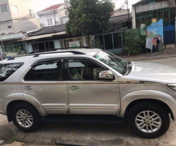 Toyota Fortuner 2013 - Cần bán xe Toyota Fortuner đời 2013, màu bạc, giá chỉ 730 triệu