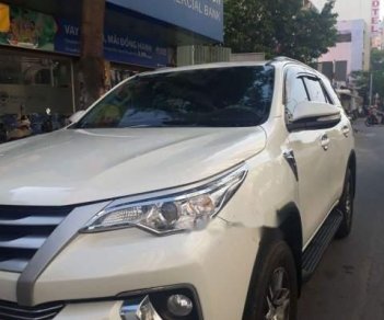 Toyota Fortuner 2017 - Bán Toyota Fortuner sản xuất 2017, màu trắng, xe nhập