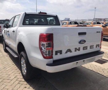 Ford Ranger 2018 - Cần bán xe Ford Ranger XLS, XLT, 2 cầu, năm 2018, giá chỉ 779 triệu, có xe giao ngay. Vay trả góp 90%. Lãi suất tốt