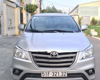 Toyota Innova   2.0 MT  2015 - Bán Toyota Innova 2.0 MT 2015, màu bạc số sàn