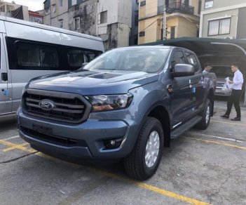 Ford Ranger 2018 - Bán Ford Ranger đời 2018, XLT, 2 cầu số sàn ở Hòa Bình, giá lăn bánh chỉ cần 785 Triệu, KM gói phụ kiện