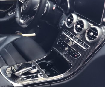 Mercedes-Benz C class C300 2016 - Cần bán Mercedes-Benz C class đời 2017 màu trắng, giá 1 tỷ 620 triệu