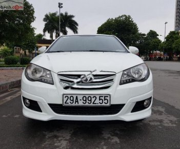 Hyundai Avante 1.6 MT 2014 - Cần bán gấp Hyundai Avante 1.6 MT sản xuất năm 2014, màu trắng, xe nhập số sàn