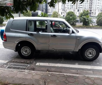 Mitsubishi Pajero 3.0 2005 - Cần bán lại xe Mitsubishi Pajero 3.0 đời 2005, màu bạc, xe nhập số sàn, 265tr