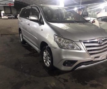 Toyota Innova 2015 - Cần bán xe Toyota Innova đời 2015, màu bạc