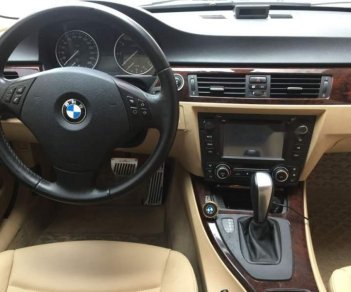 BMW 3 Series 320i 2010 - Bán BMW 3 Series 320i đời 2010, màu trắng, nhập khẩu 