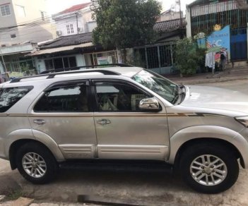 Toyota Fortuner 2013 - Cần bán xe Toyota Fortuner đời 2013, màu bạc, giá chỉ 730 triệu