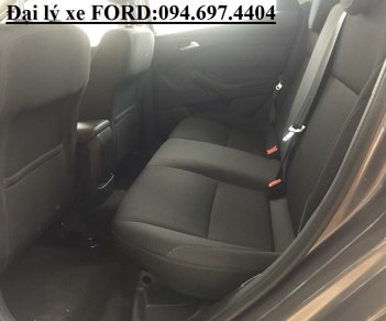 Ford Focus 2018 - Khuyến mại xe Ford Focus khi khách hàng đặt xe trong tháng 11, trả góp chỉ từ 0.6%/tháng hotline 094.697.4404