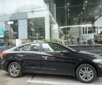 Hyundai Elantra 2018 - Bán xe giao ngay- Cần thanh lý Elantra 2.0 AT đen huyền bí - Khuyến mãi lên đến 90tr- LH: 0978656301