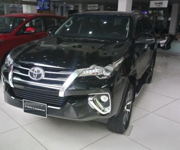 Toyota Fortuner 2.8V 4x4 AT 2018 - Bán xe Toyota Fortuner 2.8V 4x4 AT đời 2018, màu đen, nhập khẩu, nhanh tay liên hệ