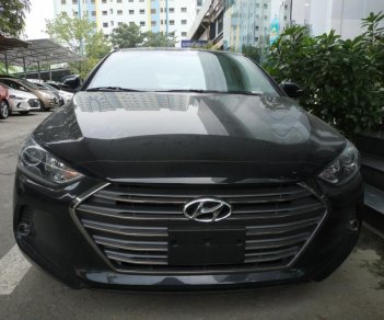 Hyundai Elantra 2018 - Bán xe giao ngay- Cần thanh lý Elantra 2.0 AT đen huyền bí - Khuyến mãi lên đến 90tr- LH: 0978656301