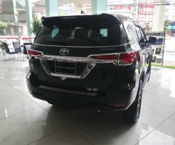 Toyota Fortuner 2.8V 4x4 AT 2018 - Bán xe Toyota Fortuner 2.8V 4x4 AT đời 2018, màu đen, nhập khẩu, nhanh tay liên hệ