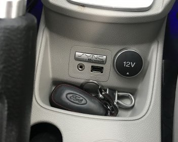 Ford Fiesta 1.5 AT Titanium 2017 - Cần bán gấp Ford Fiesta 1.5 AT Titanium sản xuất năm 2017, màu trắng như mới