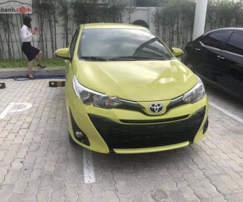 Toyota Yaris 1.5G 2018 - Bán Toyota Yaris 1.5G năm sản xuất 2018, màu vàng, nhập khẩu nguyên chiếc 