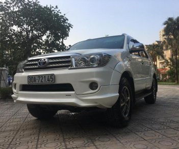 Toyota Fortuner Sprotivo 2011 - Bán Toyota Fortuner Sprotivo sản xuất năm 2011, màu trắng, nhập khẩu nguyên chiếc