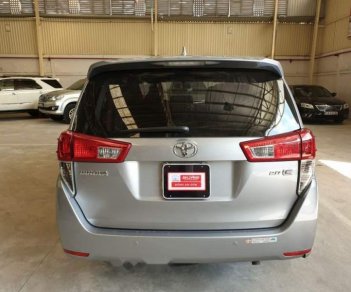 Toyota Innova  E MT 2016 - Bán Toyota Innova E MT sản xuất năm 2016, màu bạc  