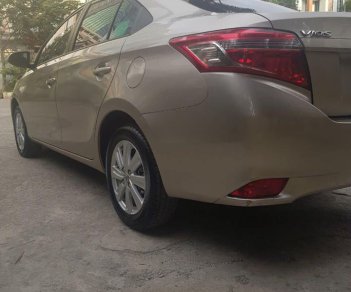 Toyota Vios 1.5E 2017 - Cần bán xe Toyota Vios 2017 bản E số tự động. Xe màu vàng cát