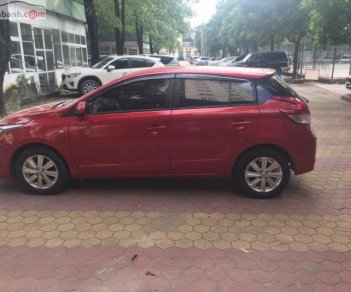 Toyota Yaris E 2015 - Bán ô tô Toyota Yaris E 2015, màu đỏ, xe nhập chính chủ