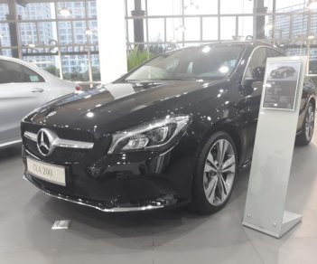 Mercedes-Benz CLA class 2017 - Bán Mercedes CLA200 2017 cũ, 30km, giá tốt Motorshow 2019