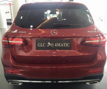 Mercedes-Benz GLC-Class 300 2018 - Bán ô tô Mercedes GLC 300 đời 2018, màu đỏ
