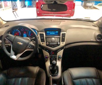 Chevrolet Cruze LT 2016 - Cần bán gấp Cruze 1.6l Lt sản xuất 2016, odo 48000 km, chất xe đẹp