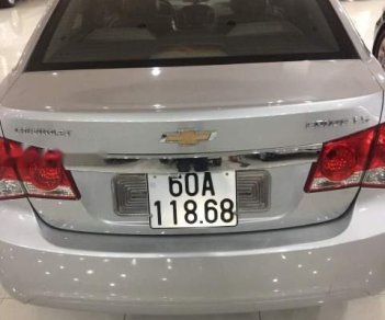 Chevrolet Cruze   2010 - Bán xe Chevrolet Cruze 2010, màu bạc, xe gia đình, giá 293tr