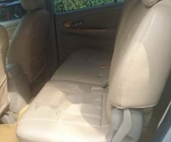 Toyota Innova   2.0G 2011 - Bán lại xe Toyota Innova 2.0G sản xuất 2011, màu bạc, giá tốt