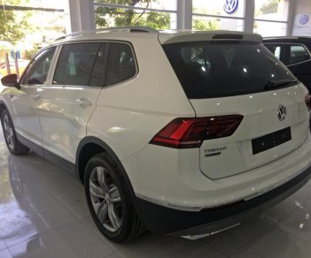 Volkswagen Tiguan Allspace 2018 - Bán xe Volkswagen Tiguan Allspace nhập khẩu nguyên chiếc