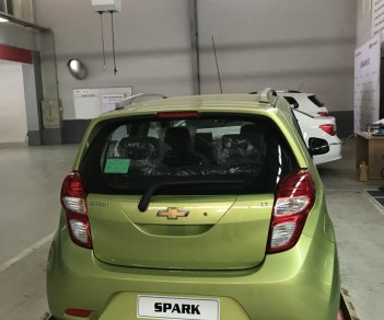 Chevrolet Spark Duo 2018 - Bán lô xe cuối cùng Chevrolet Spark Van đời 2018, màu xanh lục, giảm giá sốc 40 triệu tiền mặt, giao ngay tại nhà