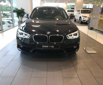 BMW 1 Series 118i  2018 - Bán BMW 1 Series sản xuất năm 2018, màu đen, nhập khẩu, giao xe ngay
