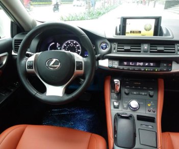 Lexus CT 200H 2011 - Bán Lexus CT 200H đời 2011, màu trắng, xe nhập