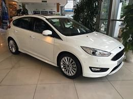 Ford Focus Sport 1.5 Ecoboost 2018 - Xe giao ngay bán Ford Focus Sport 1.5 Ecoboost năm sản xuất 2018, hỗ trợ trả góp LH 0978212288