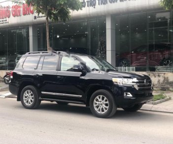 Toyota Land Cruiser 5.7 V8 2017 - Bán xe Toyota Land Cruiser 5.7 V8 đời 2017, màu đen, xe nhập