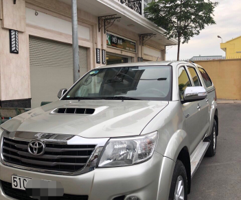 Toyota Hilux MT 2013 - Bán Toyota Hilux đời 2013 màu bạc, xe cọp giá chỉ 475 triệu