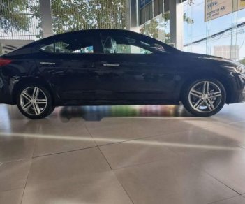 Hyundai Elantra   Sport 2018 - Bán ô tô Hyundai Elantra Sport đời 2018, màu đen