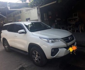 Toyota Fortuner 2017 - Bán xe Toyota Fortuner sản xuất 2017, màu trắng, 1000 triệu