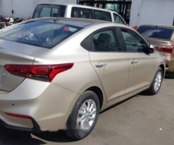 Hyundai Accent 1.4AT 2018 - Cần bán Hyundai Accent 1.4AT đời 2018, màu vàng, giá tốt