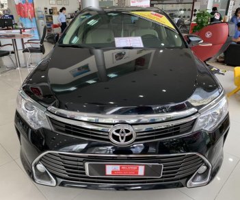 Toyota Camry 2.0E 2015 - Bán Toyota Camry 2.0E đời 2015, ĐK 2016, màu đen, đẳng cấp