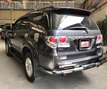 Toyota Fortuner 2.7V 2012 - Bán Fortuner 2012, tự động, máy xăng, giá còn giảm tốt