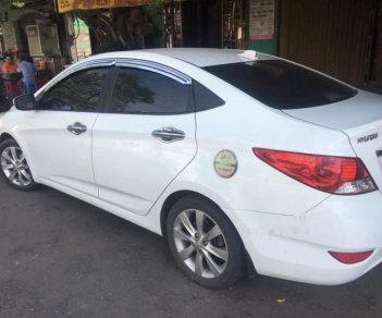 Hyundai Accent MT 2013 - Cần bán gấp Hyundai Accent MT năm sản xuất 2013, màu trắng, nhập khẩu Hàn Quốc chính chủ