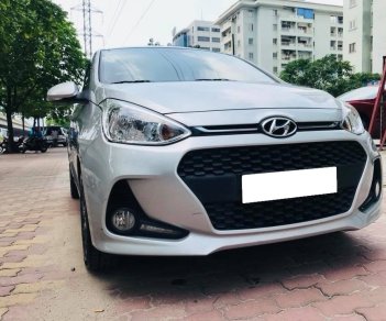 Hyundai Grand i10 2017 - Cần bán xe I10 Hatbach phom mới, sx 2017, số tự động, màu bạc full