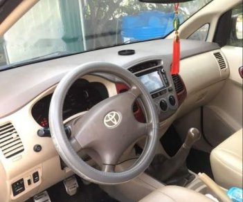 Toyota Innova 2006 - Bán xe Toyota Innova sản xuất năm 2006, màu đen, giá chỉ 315 triệu