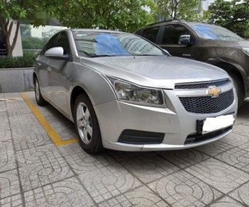 Chevrolet Cruze 2012 - Cần bán Chevrolet Cruze sản xuất năm 2012, 320tr