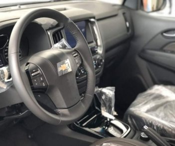 Chevrolet Colorado LTZ 2.5L 4x4 AT  2018 - Bán Chevrolet Colorado LTZ 2.5L 4x4 AT 2018, màu đỏ, nhập khẩu nguyên chiếc 