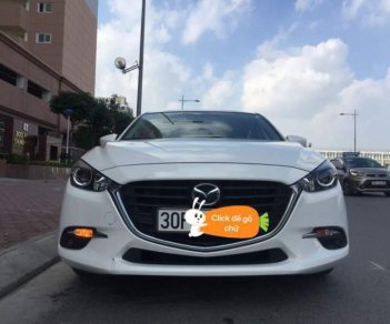 Mazda 3   1.5AT   2018 - Bán gấp xe Mazda 3 1.5AT đời 2018, màu trắng như mới, giá tốt