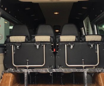 Ford Transit Mid 2018 - Transit 2018, combo quà tặng hộp đen - lót sàn gỗ - bọc trần 5D